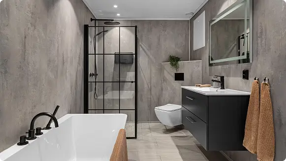 Wellness badkamer met vrijstaand bad